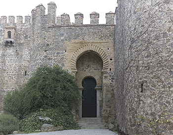 Portal del Castillo de San Servando en Toledo