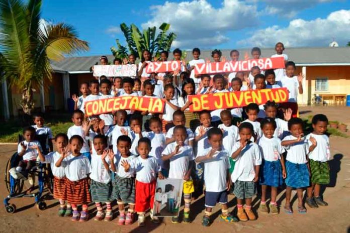 Niños de Madagascar agradecen a Villaviciosa de Odón su aportación