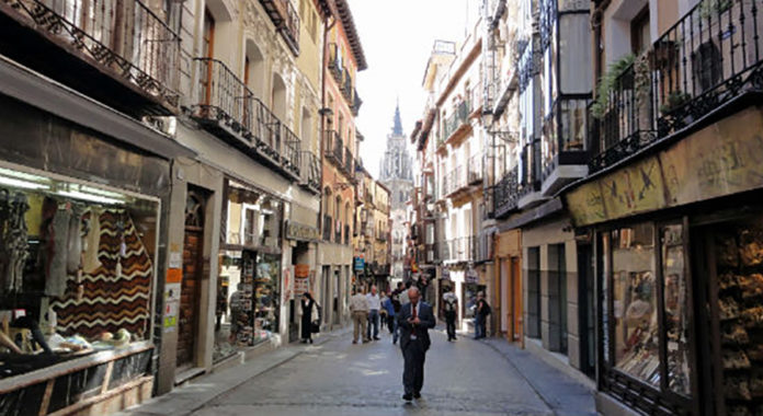 Calle comercial de Toledo