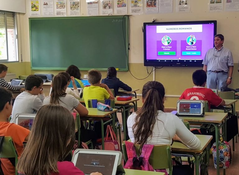 Proyecto Carmenta de digitalización en las aulas