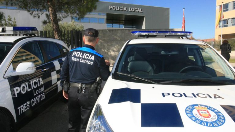 La Policía Local de Tres Cantos pone marcha la campaña «Vacaciones seguras»