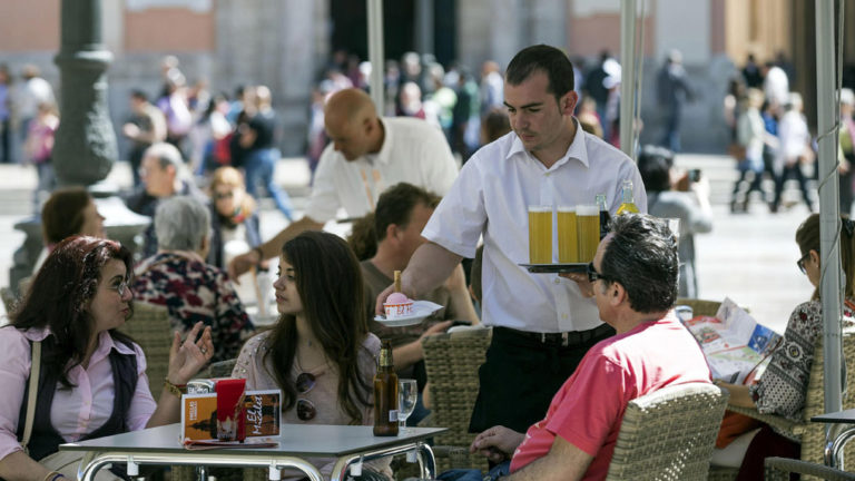 Cerca de 40 establecimientos de la provincia de Ávila cuentan con el sello ‘Hostelería segura’