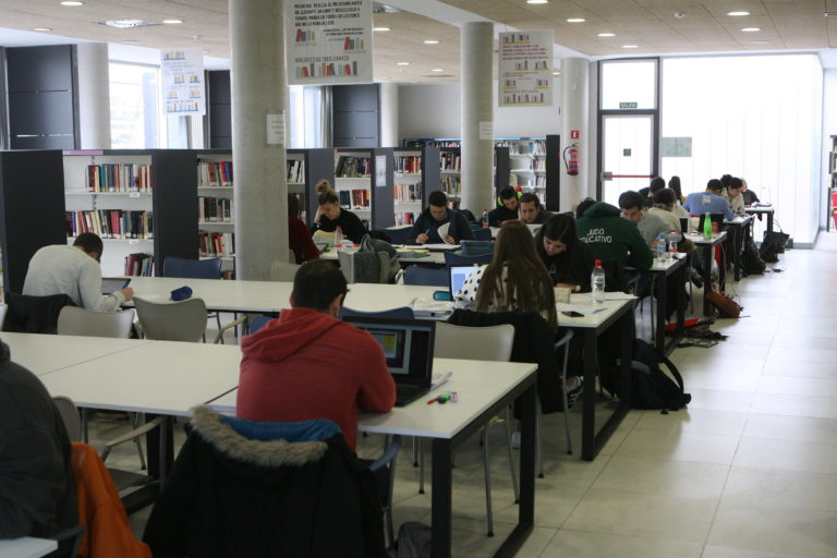 Las bibliotecas municipales de Tres Cantos establecen un horario especial de exámenes hasta el 2 de febrero