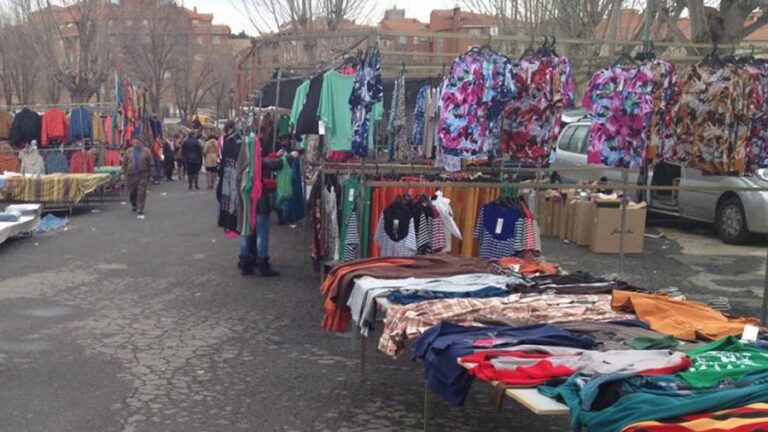 Ávila adapta sus mercadillos a la nueva normativa de la Covid-19 de la Junta de Castilla y León