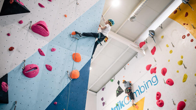 El colmenareño Guillermo Peinado gana el Campeonato de Madrid de Escalada