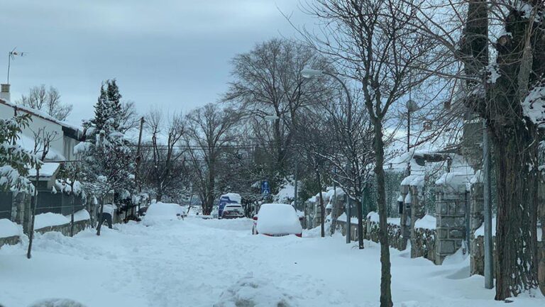 Colmenar Viejo solicita la suspensión de las clases presenciales toda la semana por la nieve