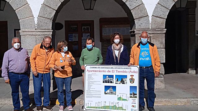 El Tiemblo recibe cartel como parada del Camino de Santiago.