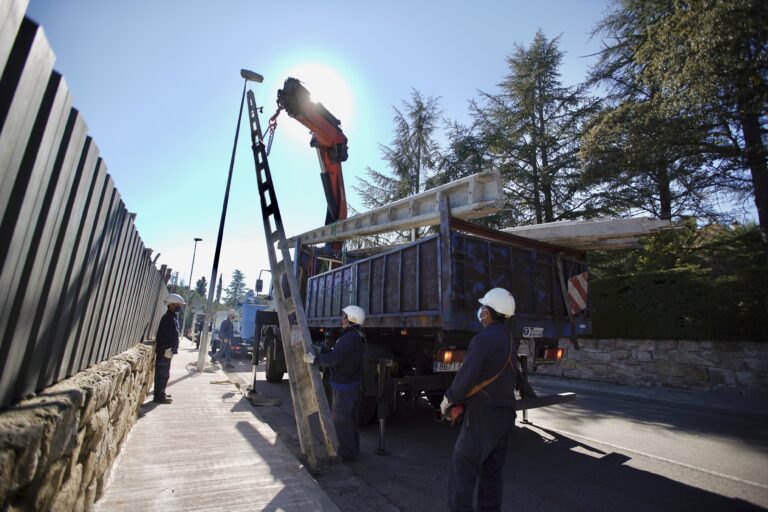 Soterrados 1.678 metros de tendido eléctrico en Las Matas