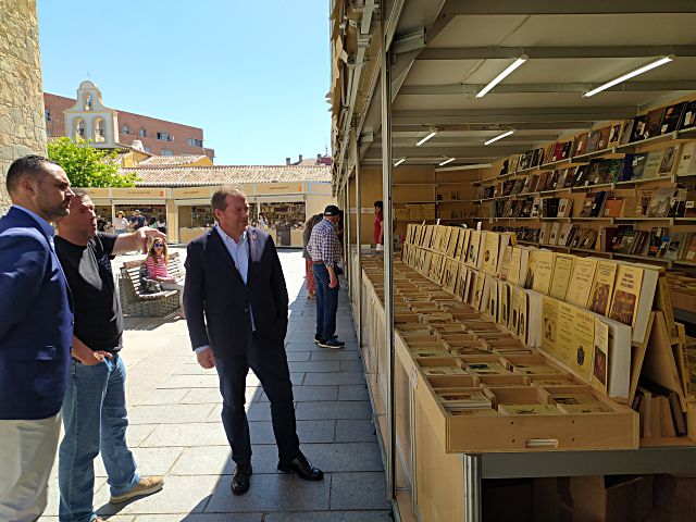 Inaugurada en Ávila Feria del Libro Antiguo y de Ocasión