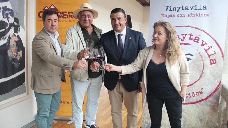 El V concurso de tapas Vinytávila arranca con un ‘showroom’ de la D.O.P. Cebreros en Los Serrano