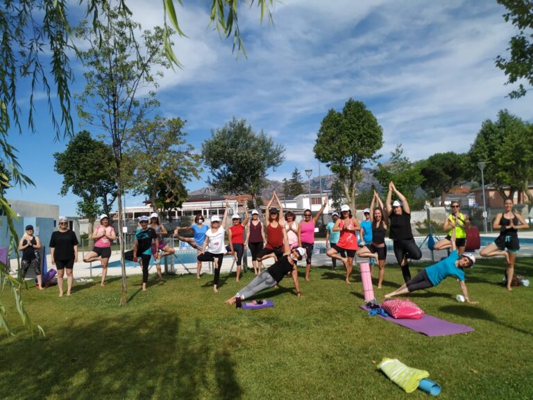 Soto del Real celebra los 25 años de sus clases de yoga