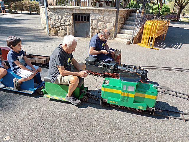 Exhibición de Trenes de Jardín en el Mercado Chico de Ávila