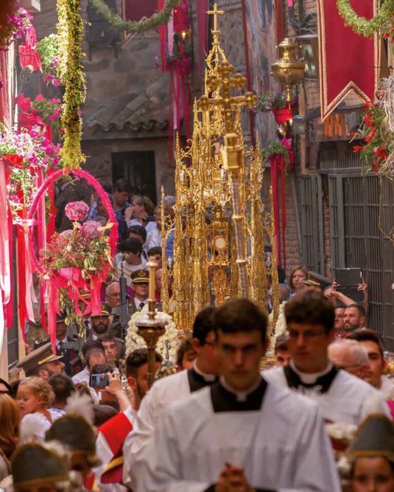 De la historia militar a la realeza española: temáticas de las conferencias del Corpus en Toledo