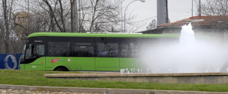 Fracasan negociaciones entre sindicatos y empresa de autobuses, se intensifican los paros