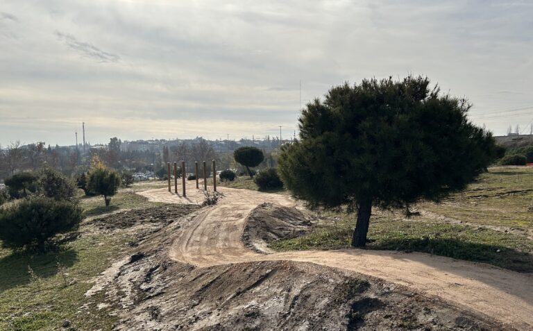 El barrio de La Marazuela en Las Rozas estrena un nuevo circuito para bicicletas de montaña