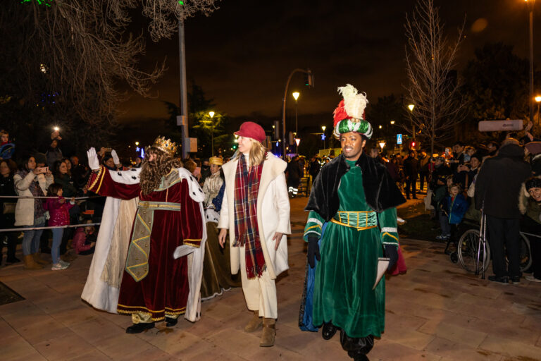 Cabalgata de Reyes Magos llenó de magia e ilusión las calles de Pozuelo de Alarcón