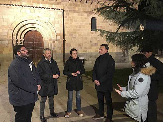 Ávila mejora su imagen nocturna con la iluminación de la iglesia de San Andrés y sus alrededores