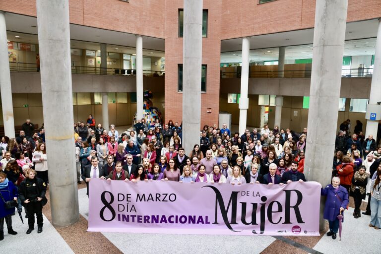 Ayuntamiento de Alcobendas conmemora el Día Internacional de la Mujer con la lectura del Manifiesto 8M