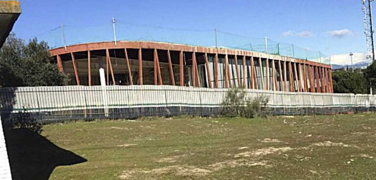 Vecinos por Majadahonda propone rehabilitar el edificio de la London School of Economics