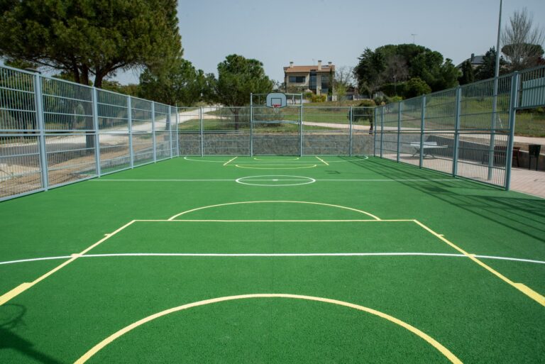 Inaugurada pista deportiva polivalente en la Urbanización Bonanza en Boadilla del Monte