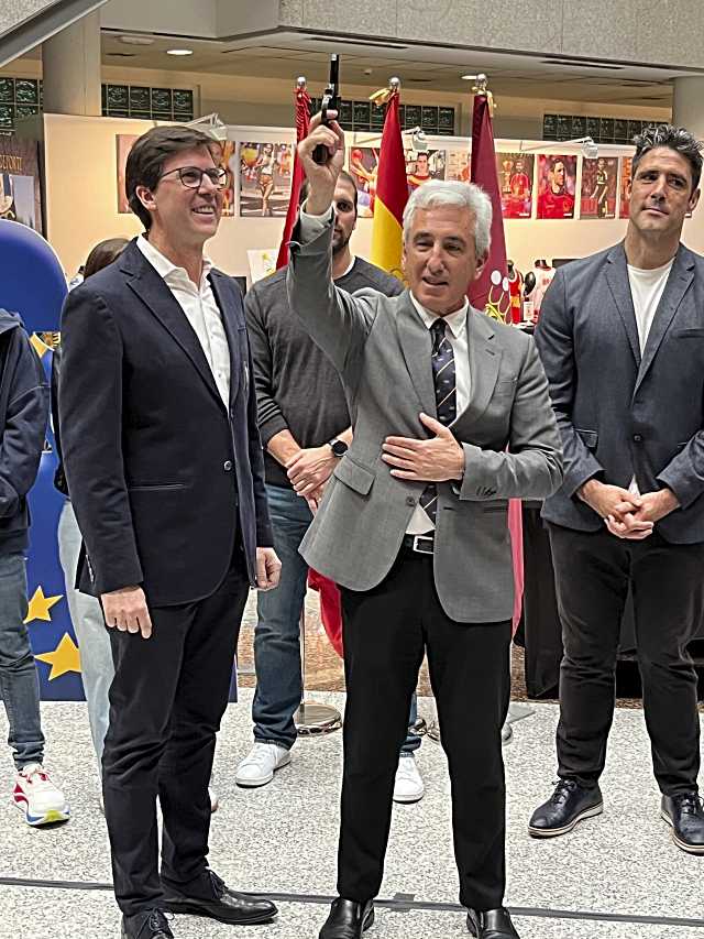 Alcobendas inaugura la exposición ‘Leyendas del deporte’