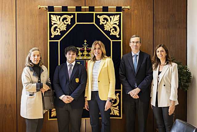 Álvaro Garmendia galardonado como ‘Mejor Orador’ en el Torneo Intermunicipal de Debate Escolar