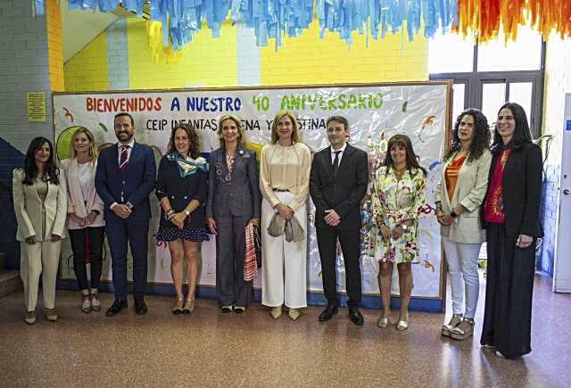 El colegio Infantas Elena y Cristina celebra su 40º aniversario con la visita de las Infantas