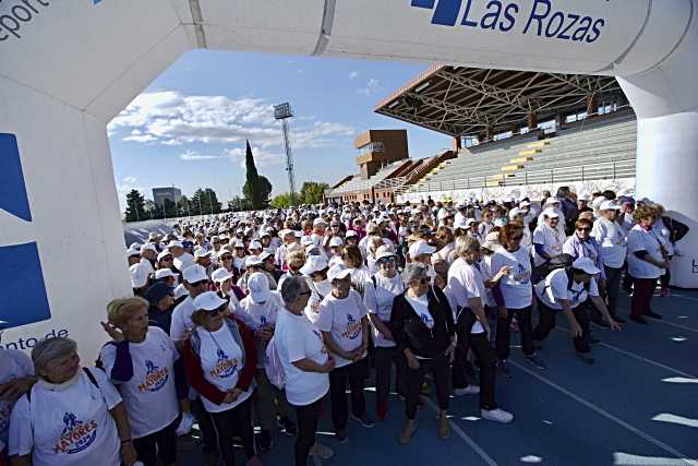 Más de 450 personas de edad avanzada participaron en la Marcha de Personas Mayores de Las Rozas