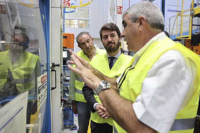 Vicepresidente de la Junta de Castilla y León respalda el emprendimiento en empresas de Arévalo y su comarca