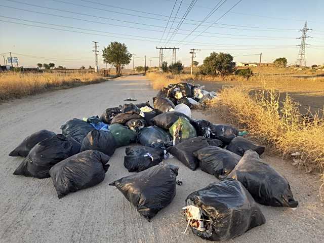 Se recoge un nuevo vertido ilegal en la Cañada Real Toledana de Moraleja de Enmedio