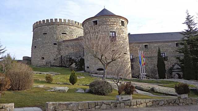 Festival Escenario Patrimonio une arte escénico con patrimonio en Las Navas del Marqués