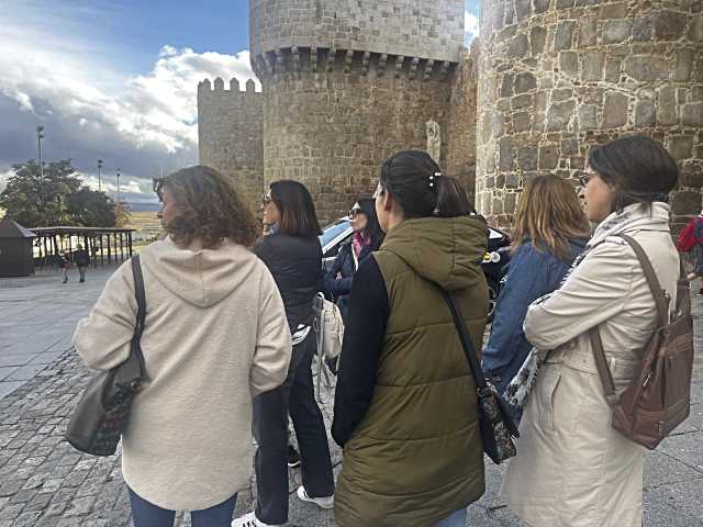 Docentes italianos visitan el CEIP ‘Comuneros de Castilla’ en el marco del programa Erasmus+