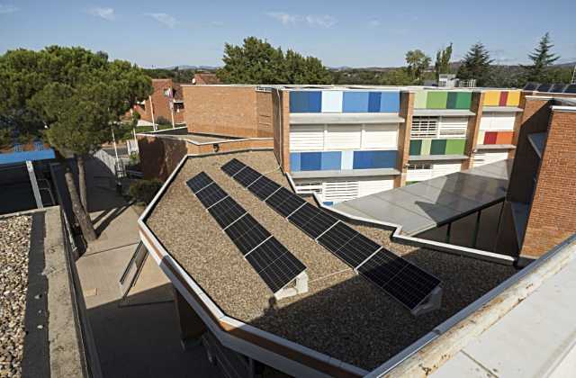 Las Rozas Innova avanza en el Plan de Eficiencia Energética con paneles solares en edificios públicos