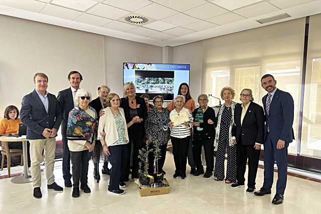 Entrega de premios a los concursos de jardines y huertos en Tres Cantos por la Comunidad de Madrid