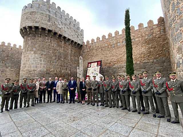 Alféreces cadetes de la 79ª promoción del Cuerpo de Intendencia son nombrados hijos adoptivos de Ávila