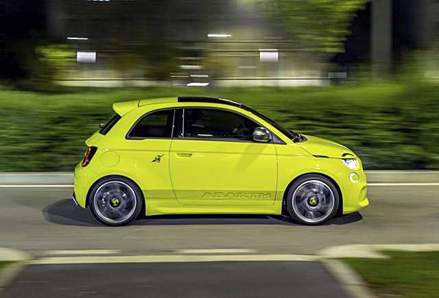 El Abarth 500e transforma la sostenibilidad en pura adrenalina