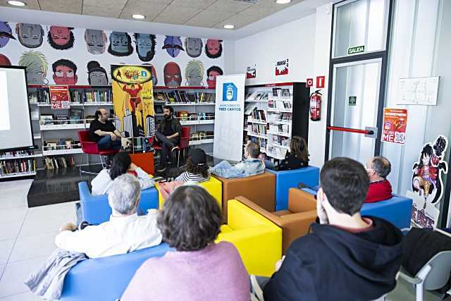 La  participó en la tercera edición de Laboratorios Bibliotecarios en La Coruña