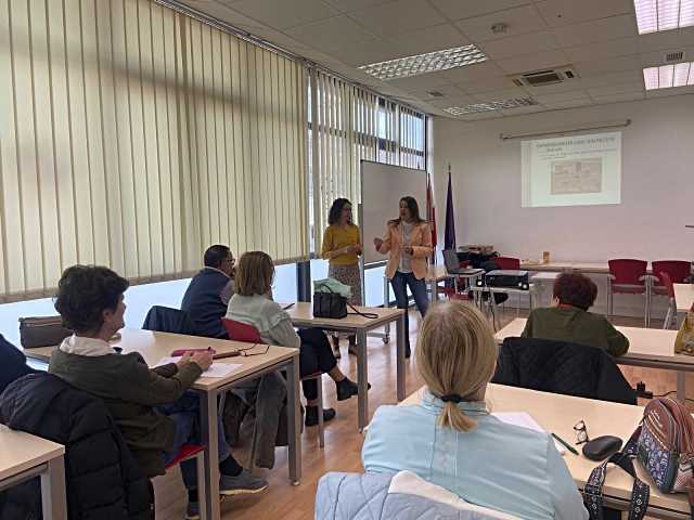 Talleres de prevención de adicciones a personas mayores y con discapacidad intelectual