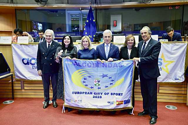 Alcobendas recibe la acreditación de ‘Ciudad Europea del Deporte 2025’ en el Parlamento Europeo