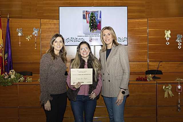 El Consistorio de Pozuelo de Alarcón entrega premios del concurso escolar navideño