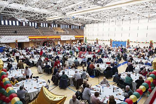 Celebración navideña reunió a 500 adultos mayores en Pozuelo de Alarcón