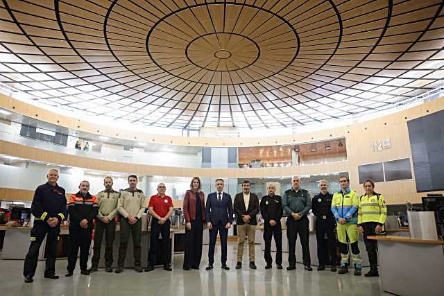 Paloma Tejero visita la sede de ASEM112 para reconocer el trabajo de los profesionales de seguridad