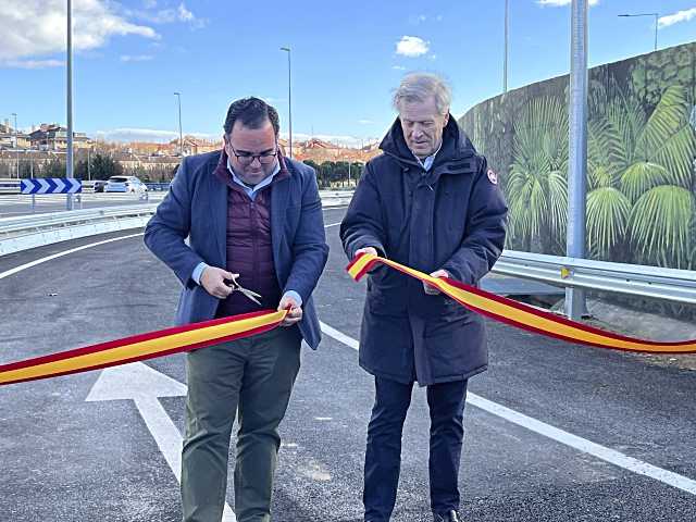 Abierto el nuevo carril de incorporación a la M50 desde la M513