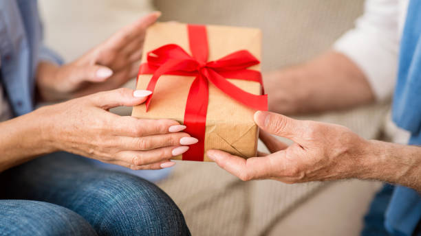 La Asociación MIMA Mis Mayores celebra la décima edición de ‘Ningún Mayor sin regalos esta Navidad’