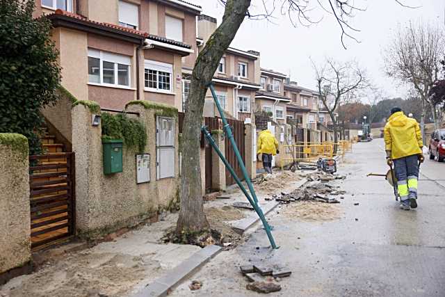 Comienzan las reformas en el vecindario del Moncayo en Colmenar Viejo