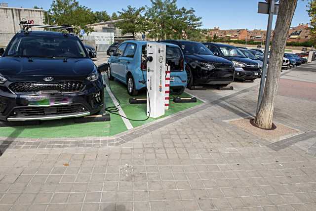 Mejoras en los puntos de recarga para automóviles eléctricos en el municipio