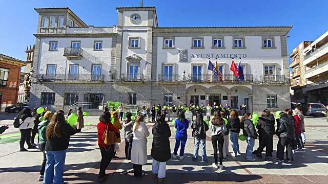 La AECC y el Ayuntamiento de Colmenar Viejo conmemoran el Día Mundial Contra el Cáncer