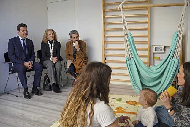 La Infanta Doña Elena visita la Fundación SYEI en Las Rozas