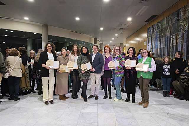 El Ayuntamiento rinde homenaje a mujeres esenciales en Tres Cantos durante el Encuentro por la Igualdad