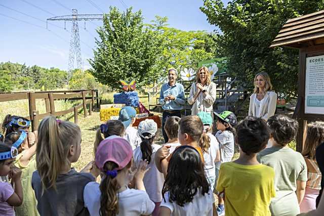 Pozuelo de Alarcón celebró el Día del Medio Ambiente con siembra de semillas en un nuevo Oasis de Mariposas